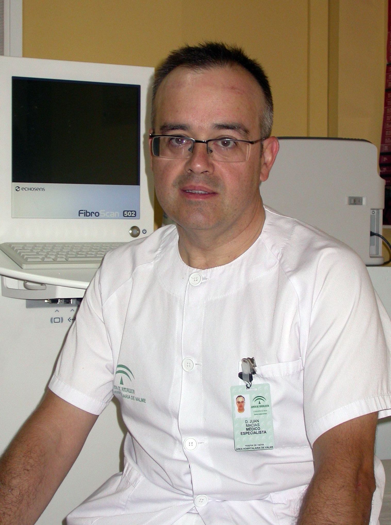 Dr. Juan Macías Sánchez.jpg
